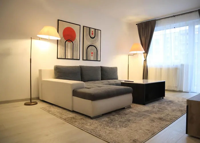 Lzr Apartments